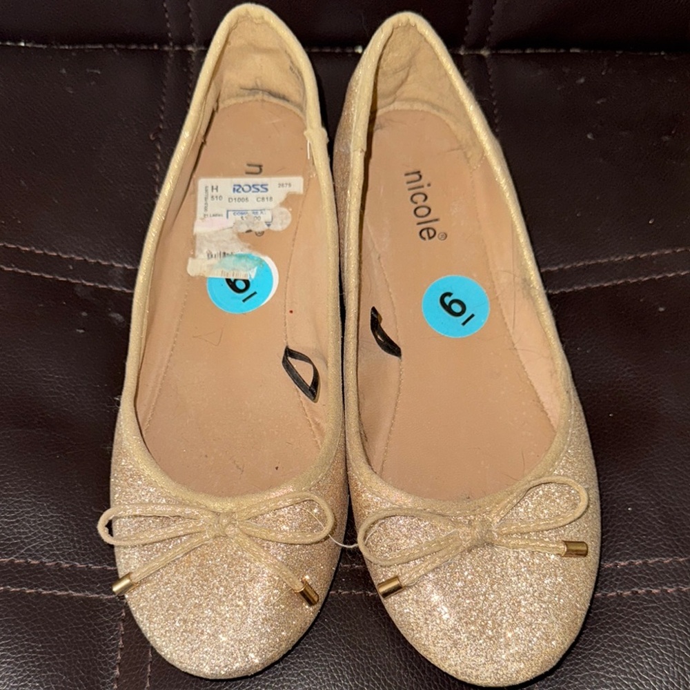 Nicole Gold Sparkle Flats